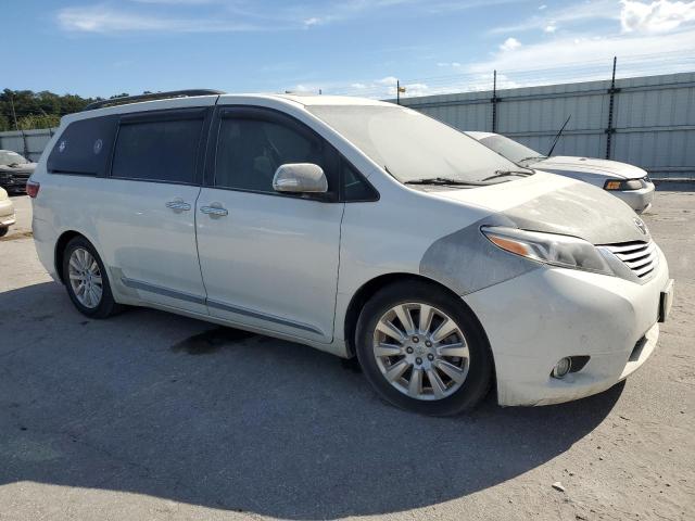 Photo 3 VIN: 5TDYK3DC9GS742553 - TOYOTA SIENNA XLE 