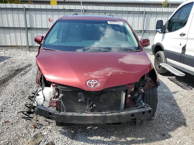 Photo 4 VIN: 5TDYK3DC9GS754072 - TOYOTA SIENNA XLE 