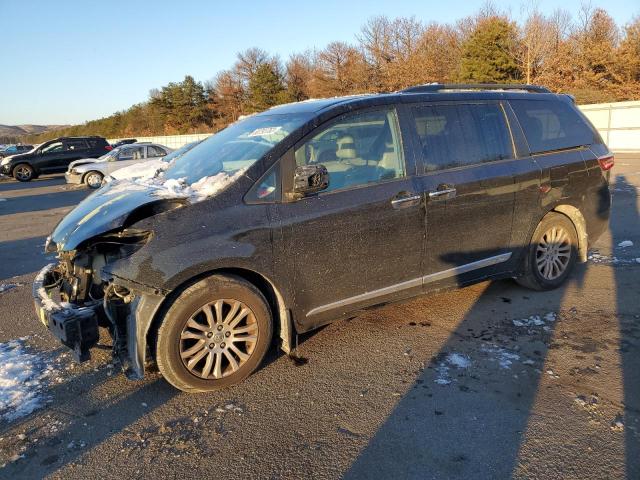 Photo 0 VIN: 5TDYK3DC9GS759501 - TOYOTA SIENNA XLE 