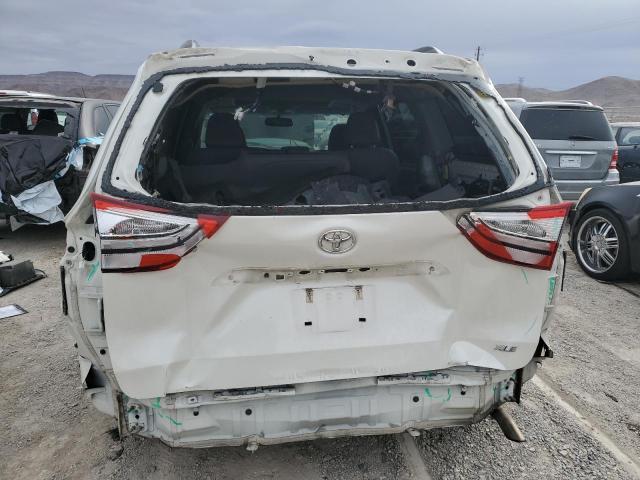 Photo 5 VIN: 5TDYK3DC9GS763676 - TOYOTA SIENNA XLE 