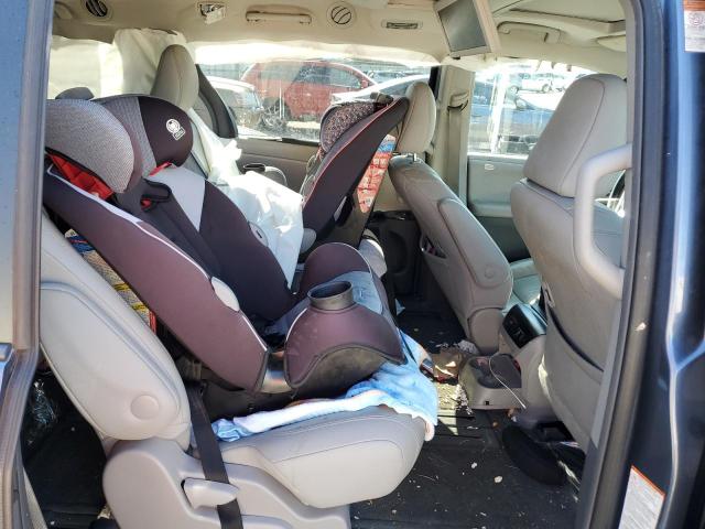 Photo 10 VIN: 5TDYK3DC9GS765055 - TOYOTA SIENNA XLE 