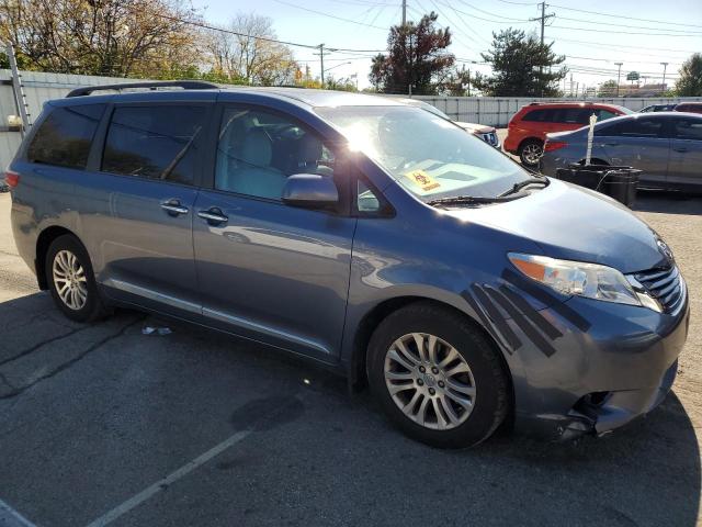 Photo 3 VIN: 5TDYK3DC9GS765055 - TOYOTA SIENNA XLE 