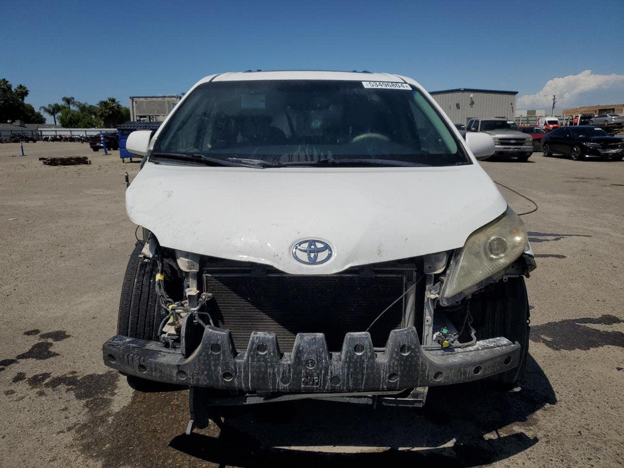 Photo 4 VIN: 5TDYK3DCXBS009615 - TOYOTA SIENNA 