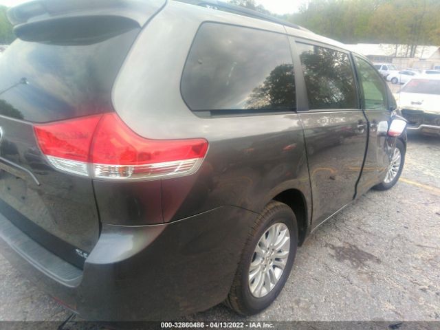 Photo 3 VIN: 5TDYK3DCXBS013258 - TOYOTA SIENNA 