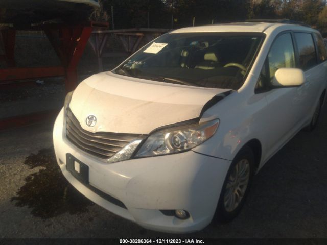 Photo 5 VIN: 5TDYK3DCXBS022509 - TOYOTA SIENNA 