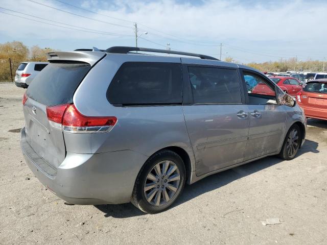 Photo 2 VIN: 5TDYK3DCXBS032733 - TOYOTA SIENNA XLE 