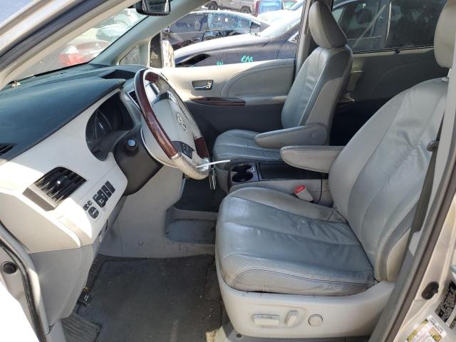 Photo 6 VIN: 5TDYK3DCXBS032733 - TOYOTA SIENNA XLE 