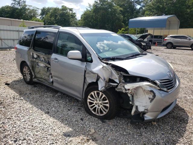 Photo 3 VIN: 5TDYK3DCXBS068552 - TOYOTA SIENNA XLE 