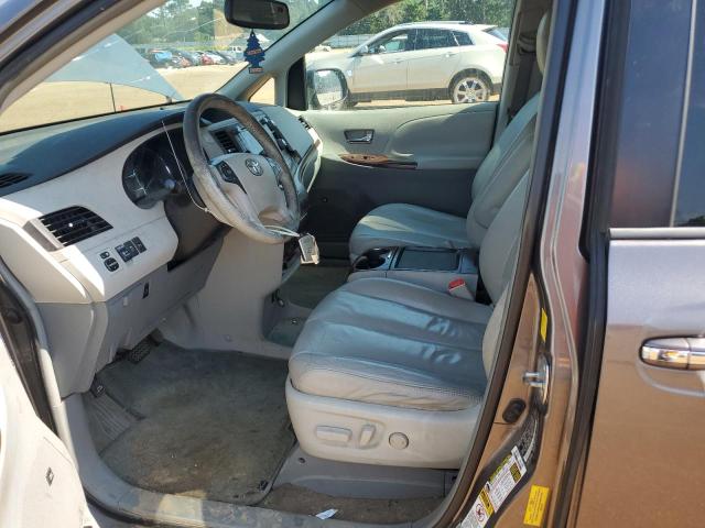 Photo 6 VIN: 5TDYK3DCXBS120374 - TOYOTA SIENNA XLE 