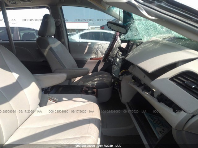 Photo 4 VIN: 5TDYK3DCXBS125008 - TOYOTA SIENNA 