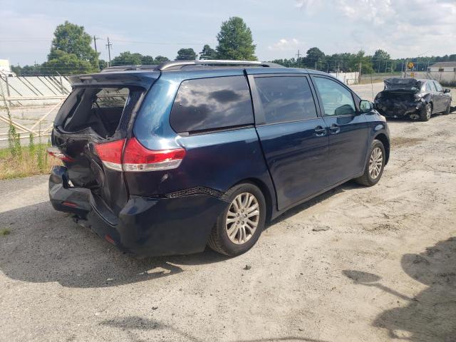 Photo 2 VIN: 5TDYK3DCXBS136610 - TOYOTA SIENNA XLE 