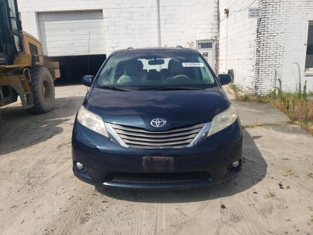 Photo 4 VIN: 5TDYK3DCXBS136610 - TOYOTA SIENNA XLE 