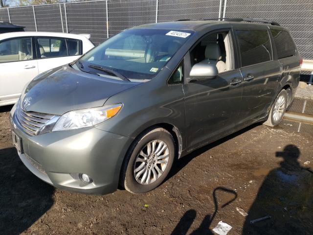 Photo 1 VIN: 5TDYK3DCXCS180737 - TOYOTA SIENNA XLE 