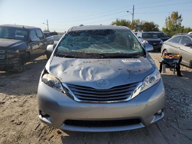 Photo 4 VIN: 5TDYK3DCXCS199210 - TOYOTA SIENNA XLE 