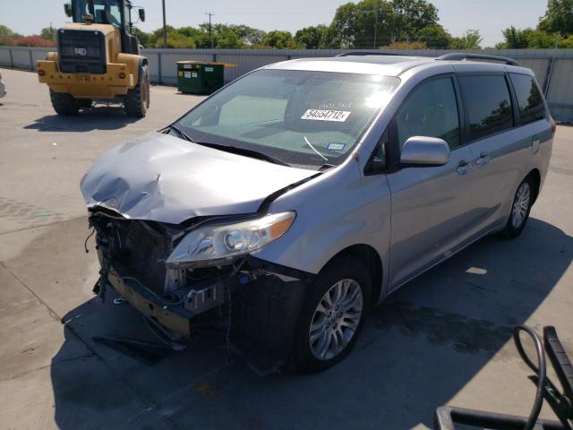 Photo 1 VIN: 5TDYK3DCXCS201361 - TOYOTA SIENNA XLE 