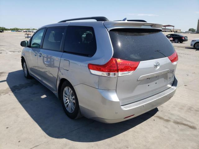 Photo 2 VIN: 5TDYK3DCXCS201361 - TOYOTA SIENNA XLE 