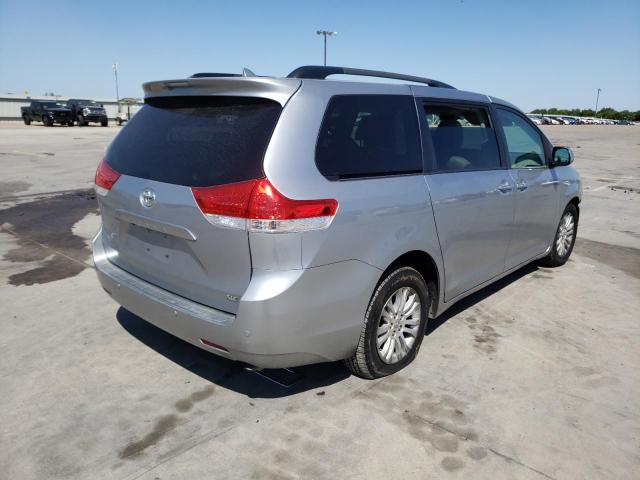 Photo 3 VIN: 5TDYK3DCXCS201361 - TOYOTA SIENNA XLE 