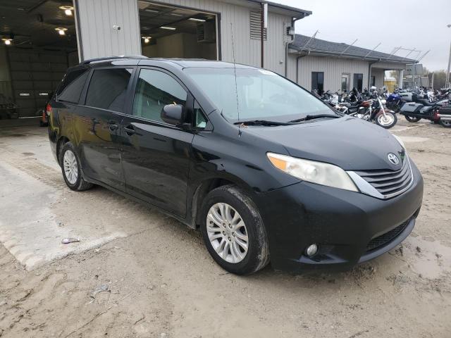 Photo 3 VIN: 5TDYK3DCXCS201991 - TOYOTA SIENNA XLE 