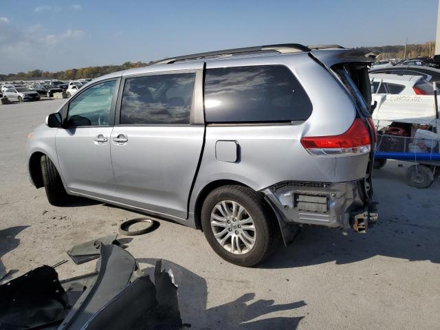 Photo 1 VIN: 5TDYK3DCXCS213137 - TOYOTA SIENNA XLE 