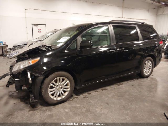 Photo 1 VIN: 5TDYK3DCXCS216846 - TOYOTA SIENNA 