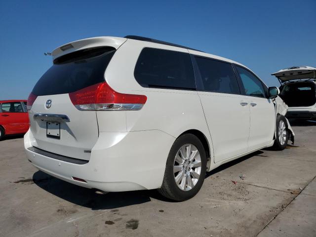 Photo 2 VIN: 5TDYK3DCXCS229015 - TOYOTA SIENNA XLE 