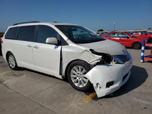 Photo 3 VIN: 5TDYK3DCXCS229015 - TOYOTA SIENNA XLE 