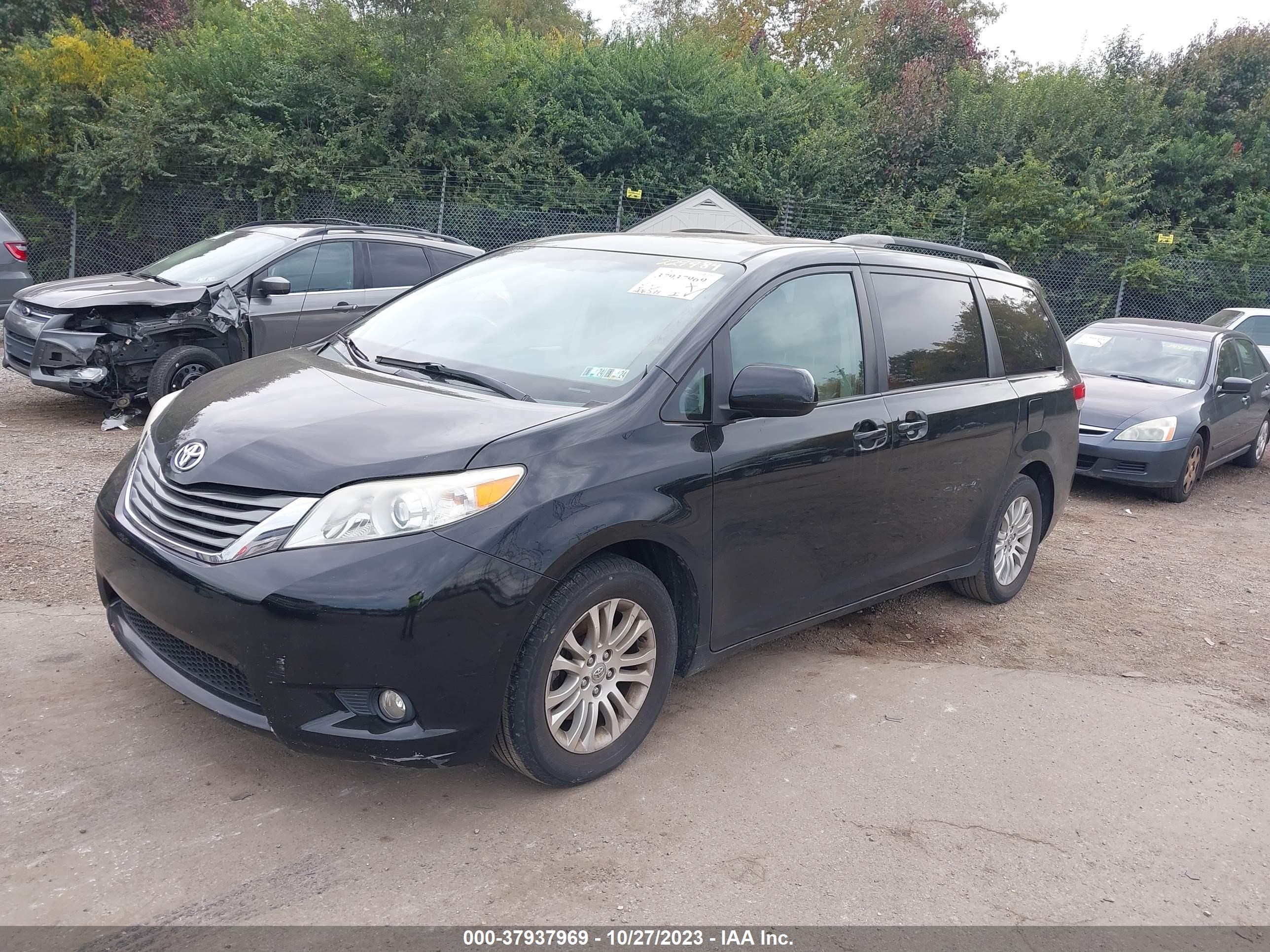 Photo 1 VIN: 5TDYK3DCXCS229984 - TOYOTA SIENNA 