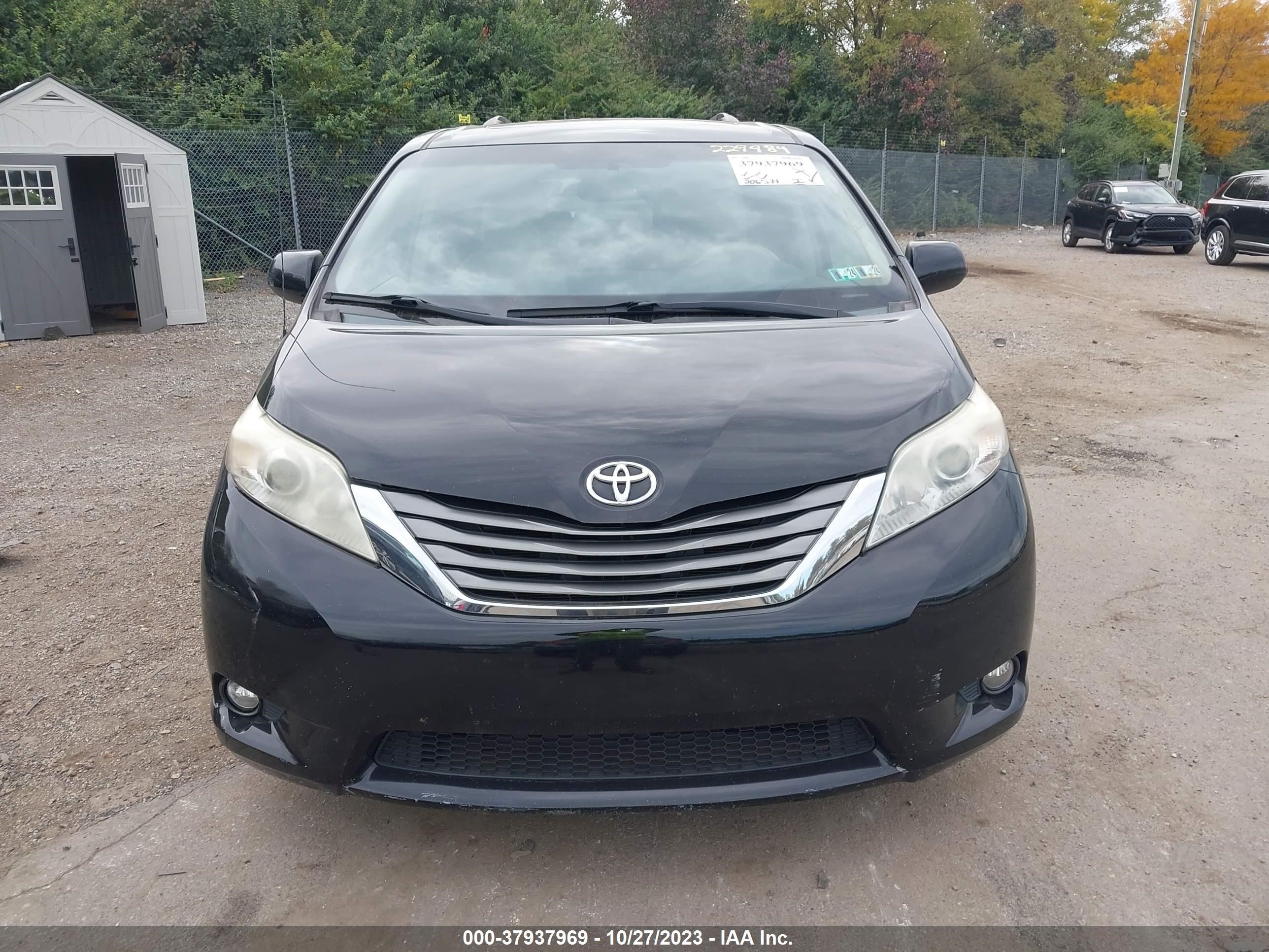 Photo 5 VIN: 5TDYK3DCXCS229984 - TOYOTA SIENNA 