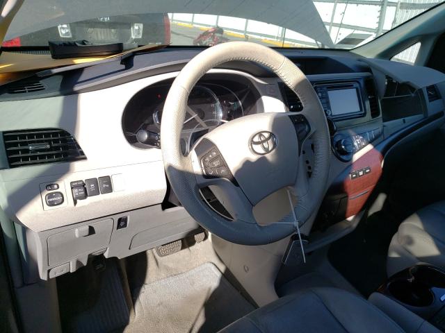 Photo 8 VIN: 5TDYK3DCXCS232657 - TOYOTA SIENNA XLE 