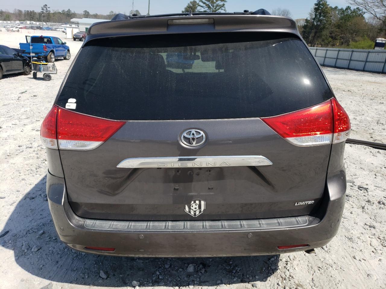 Photo 5 VIN: 5TDYK3DCXCS236868 - TOYOTA SIENNA 