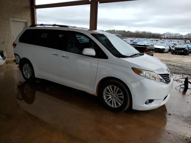 Photo 3 VIN: 5TDYK3DCXCS243500 - TOYOTA SIENNA XLE 