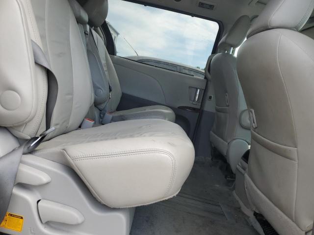 Photo 10 VIN: 5TDYK3DCXCS269577 - TOYOTA SIENNA XLE 