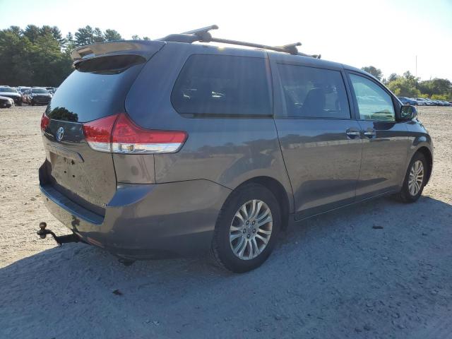 Photo 2 VIN: 5TDYK3DCXCS276299 - TOYOTA SIENNA XLE 