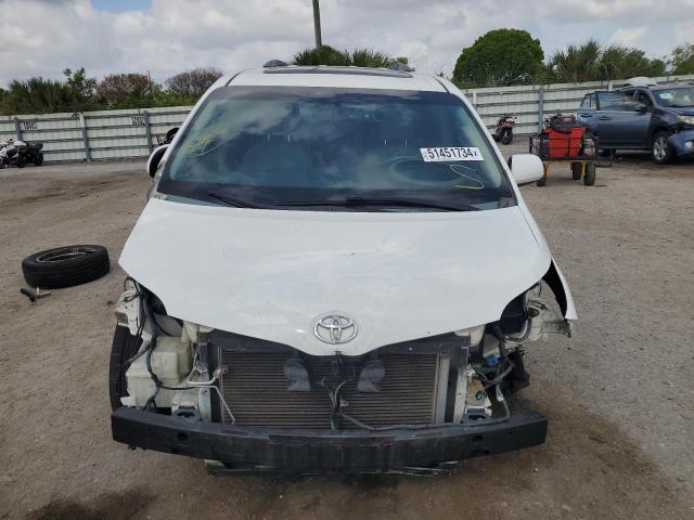 Photo 4 VIN: 5TDYK3DCXDS280189 - TOYOTA SIENNA XLE 