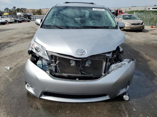 Photo 4 VIN: 5TDYK3DCXDS292102 - TOYOTA SIENNA XLE 