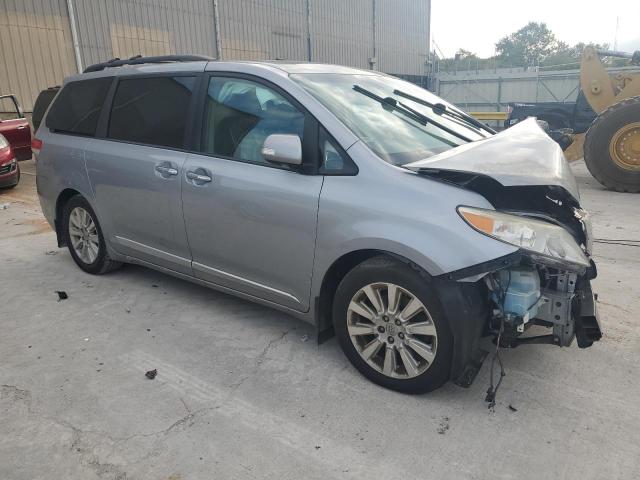 Photo 3 VIN: 5TDYK3DCXDS298174 - TOYOTA SIENNA XLE 