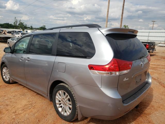 Photo 2 VIN: 5TDYK3DCXDS315961 - TOYOTA SIENNA XLE 