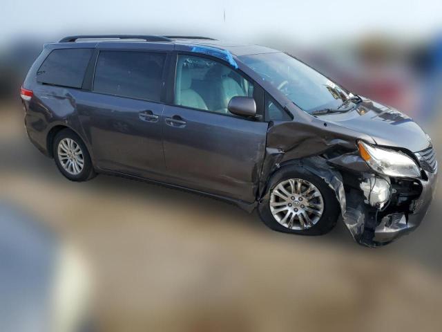 Photo 3 VIN: 5TDYK3DCXDS332159 - TOYOTA SIENNA XLE 