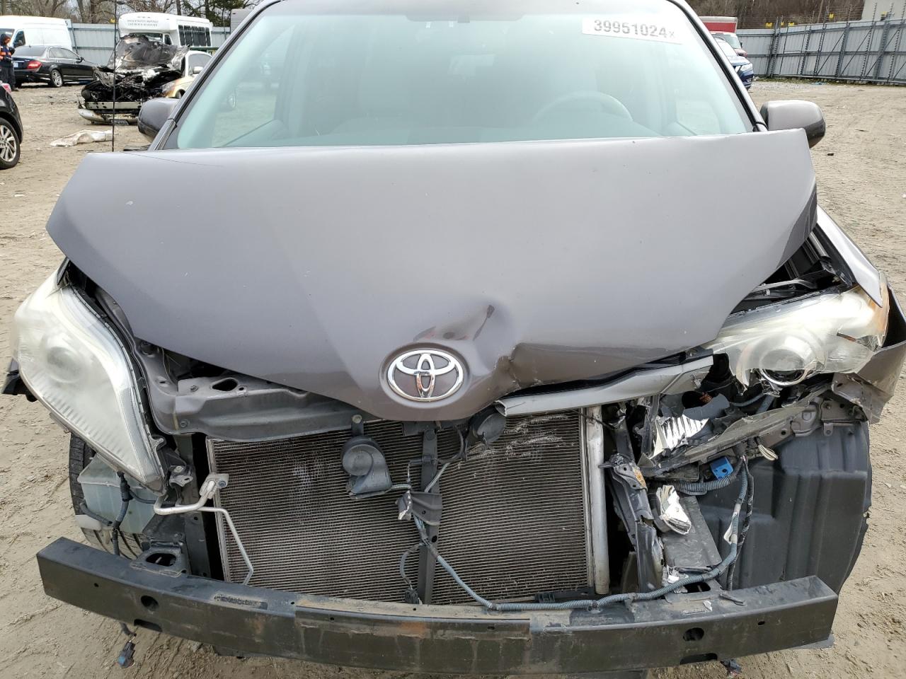 Photo 11 VIN: 5TDYK3DCXDS362343 - TOYOTA SIENNA 