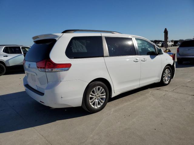 Photo 2 VIN: 5TDYK3DCXDS366487 - TOYOTA SIENNA XLE 