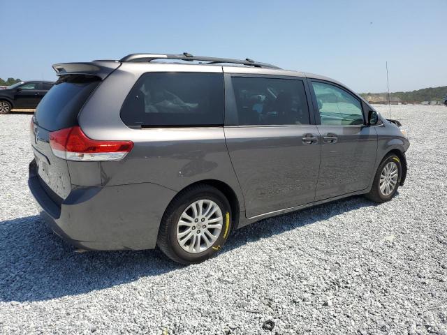 Photo 2 VIN: 5TDYK3DCXDS368479 - TOYOTA SIENNA XLE 