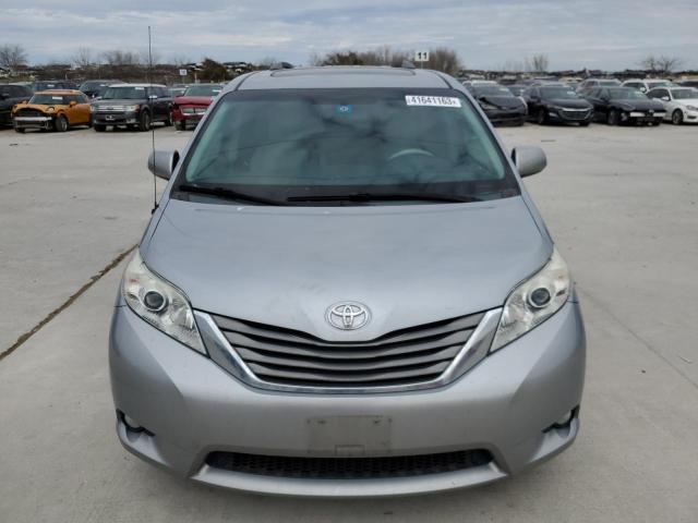 Photo 4 VIN: 5TDYK3DCXDS370782 - TOYOTA SIENNA XLE 