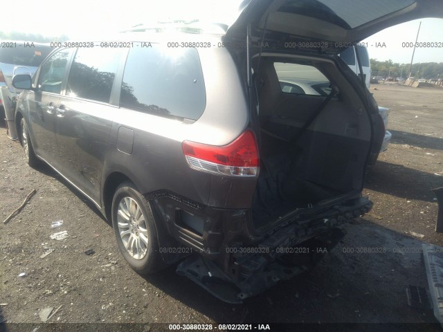 Photo 2 VIN: 5TDYK3DCXDS391518 - TOYOTA SIENNA 