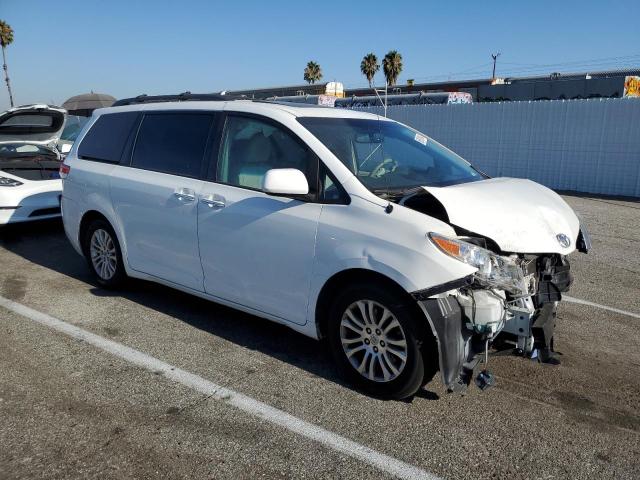 Photo 3 VIN: 5TDYK3DCXDS397562 - TOYOTA SIENNA XLE 