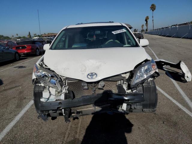 Photo 4 VIN: 5TDYK3DCXDS397562 - TOYOTA SIENNA XLE 