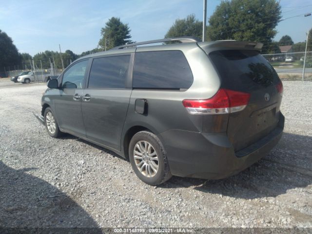 Photo 2 VIN: 5TDYK3DCXDS401819 - TOYOTA SIENNA 