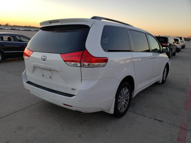 Photo 3 VIN: 5TDYK3DCXDS402999 - TOYOTA SIENNA XLE 