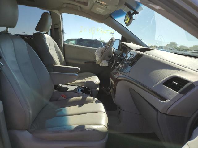 Photo 4 VIN: 5TDYK3DCXES419397 - TOYOTA SIENNA XLE 