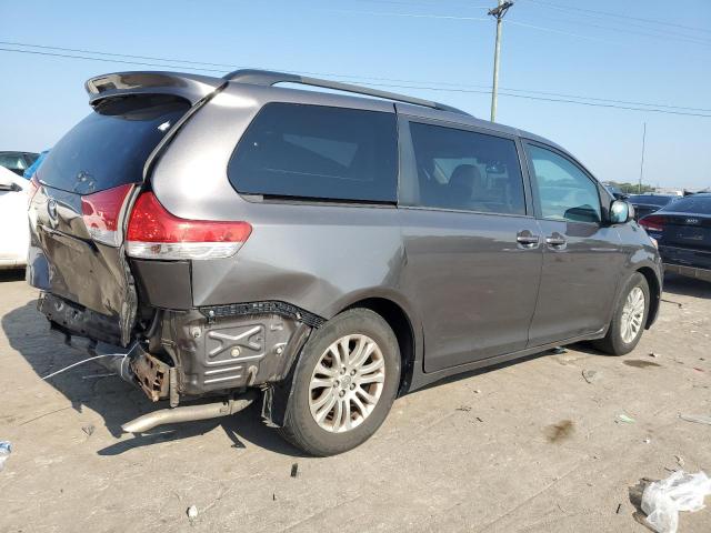 Photo 2 VIN: 5TDYK3DCXES421702 - TOYOTA SIENNA XLE 