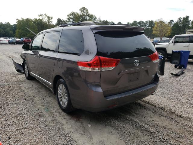 Photo 2 VIN: 5TDYK3DCXES427578 - TOYOTA SIENNA XLE 